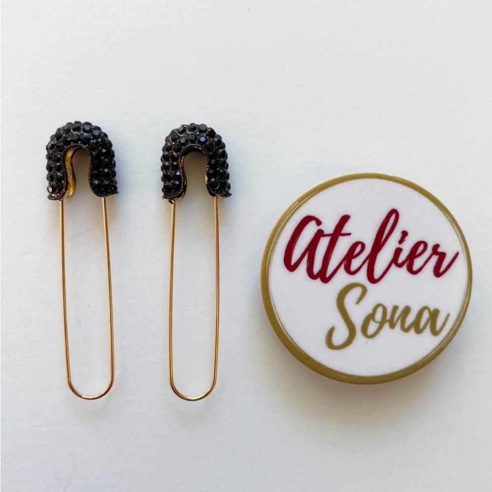 Pave crystal safety pin drop